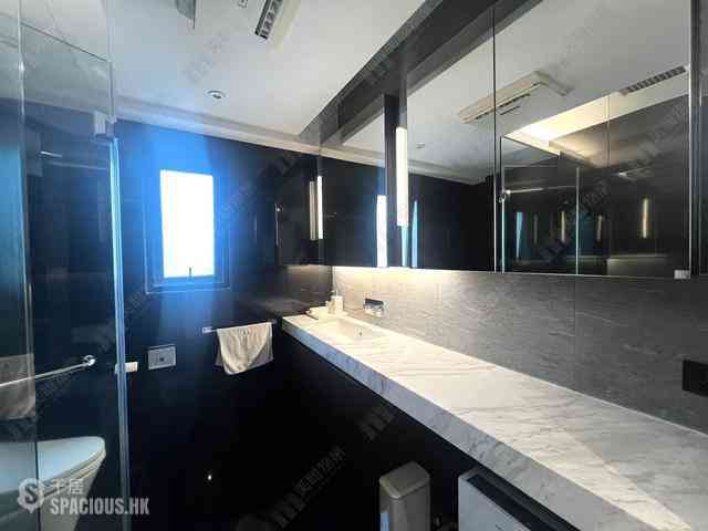 Tai Hang - Yick King Building 04