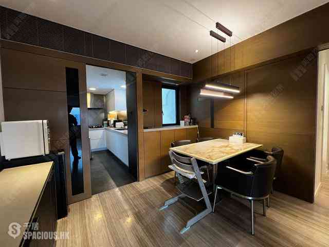 Tai Hang - Yick King Building 05