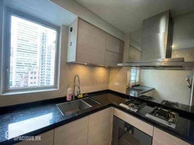 Wan Chai - The Avenue 12