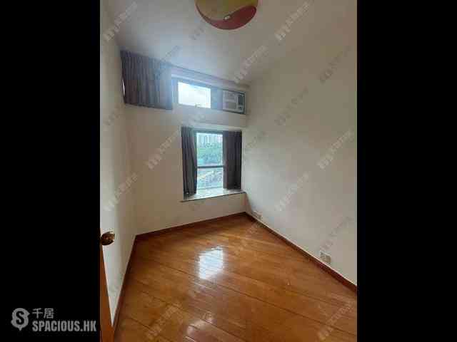 Tung Chung - Tung Chung Crescent 02