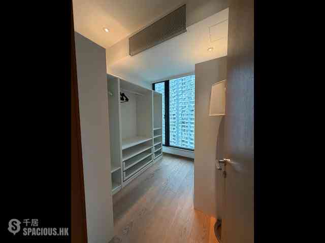 Mid Levels Central - Gramercy 12