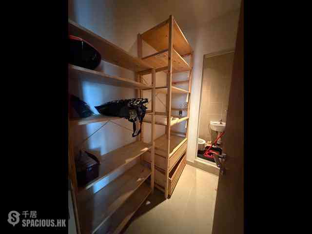 Mid Levels Central - Gramercy 14