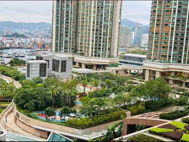 West Kowloon - The Waterfront 02