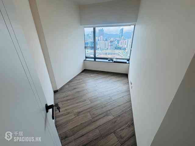 West Kowloon - Sorrento 04