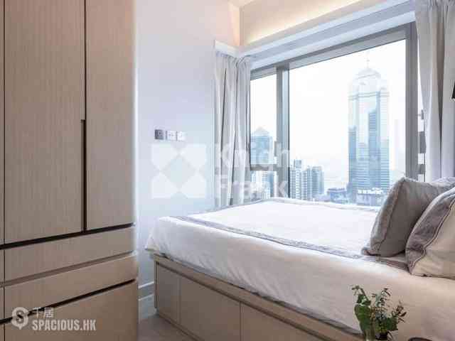 Mid Levels Central - Townplace Soho 01