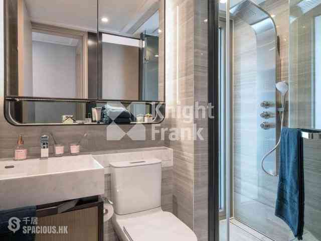 Mid Levels Central - Townplace Soho 04