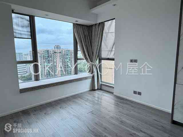 Yau Ma Tei - Parc Palais 08