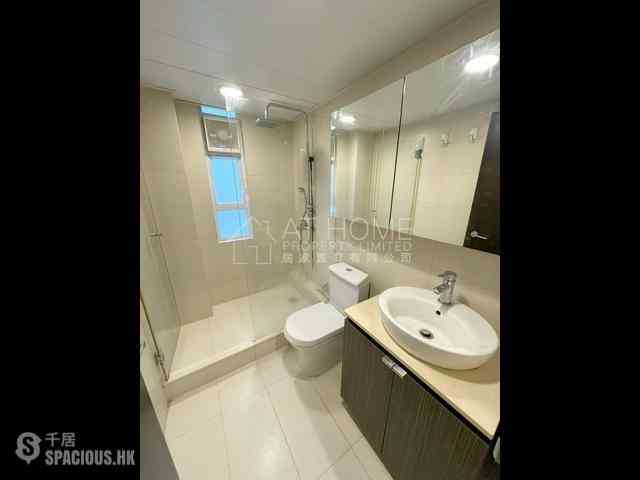 Sheung Wan - 119, Wing Lok Street 04