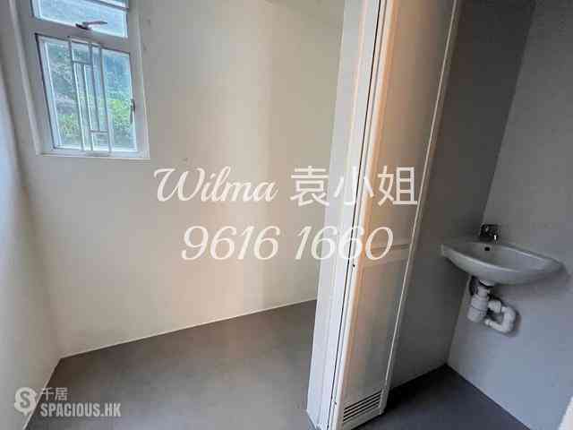 Tai Hang - Swiss Towers 12