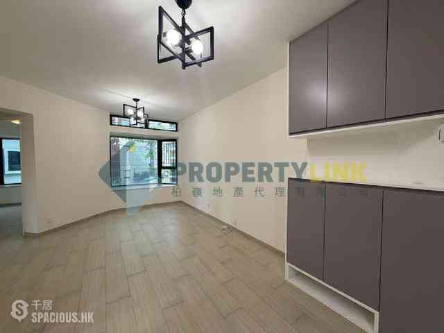 Mid Levels West - Euston Court 03