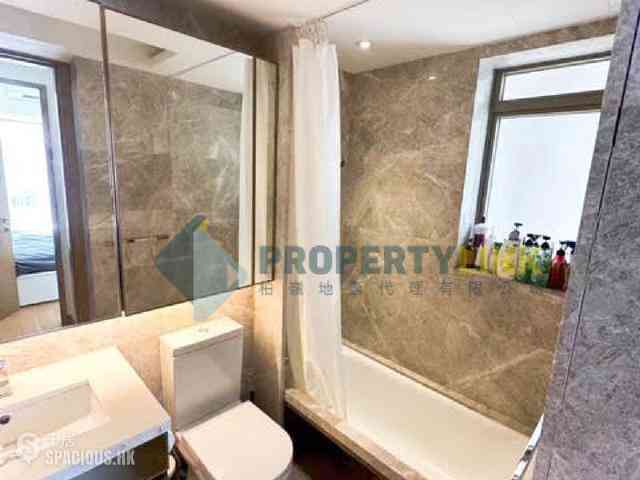 Sai Ying Pun - The Nova 06
