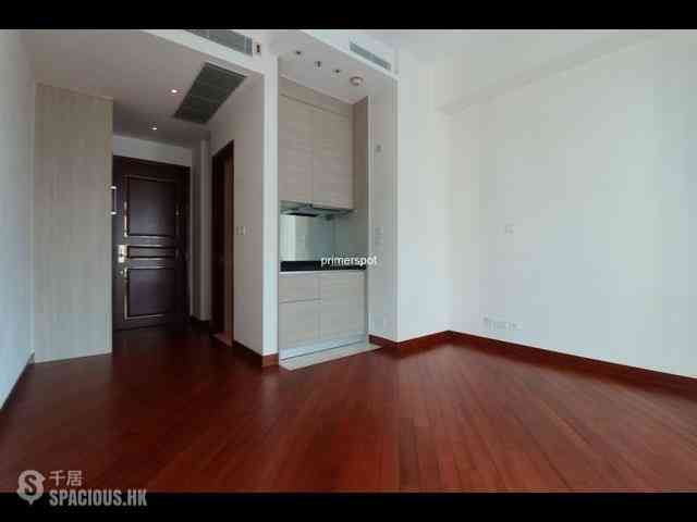 Wan Chai - The Avenue 02
