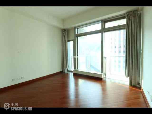 Wan Chai - The Avenue 05