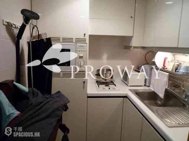 Wan Chai - Convention Plaza Apartments 05