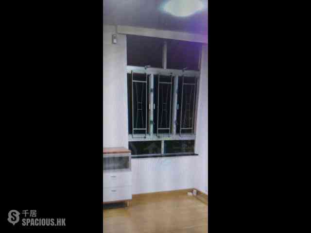 Chai Wan - New Jade Gardens Block 1 05