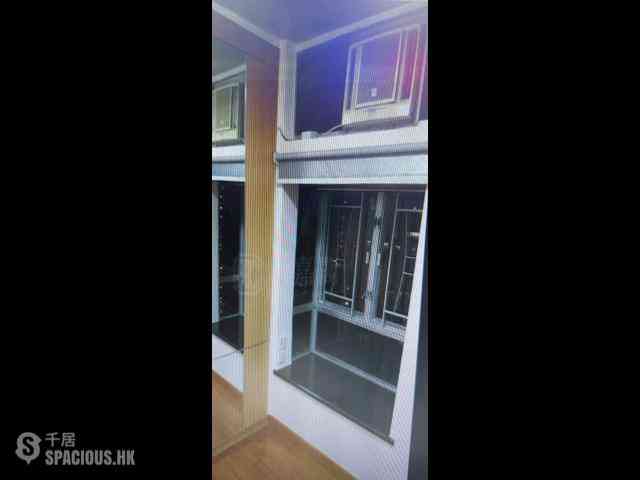 Chai Wan - New Jade Gardens Block 1 06