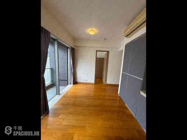 Sai Ying Pun - Island Crest 02