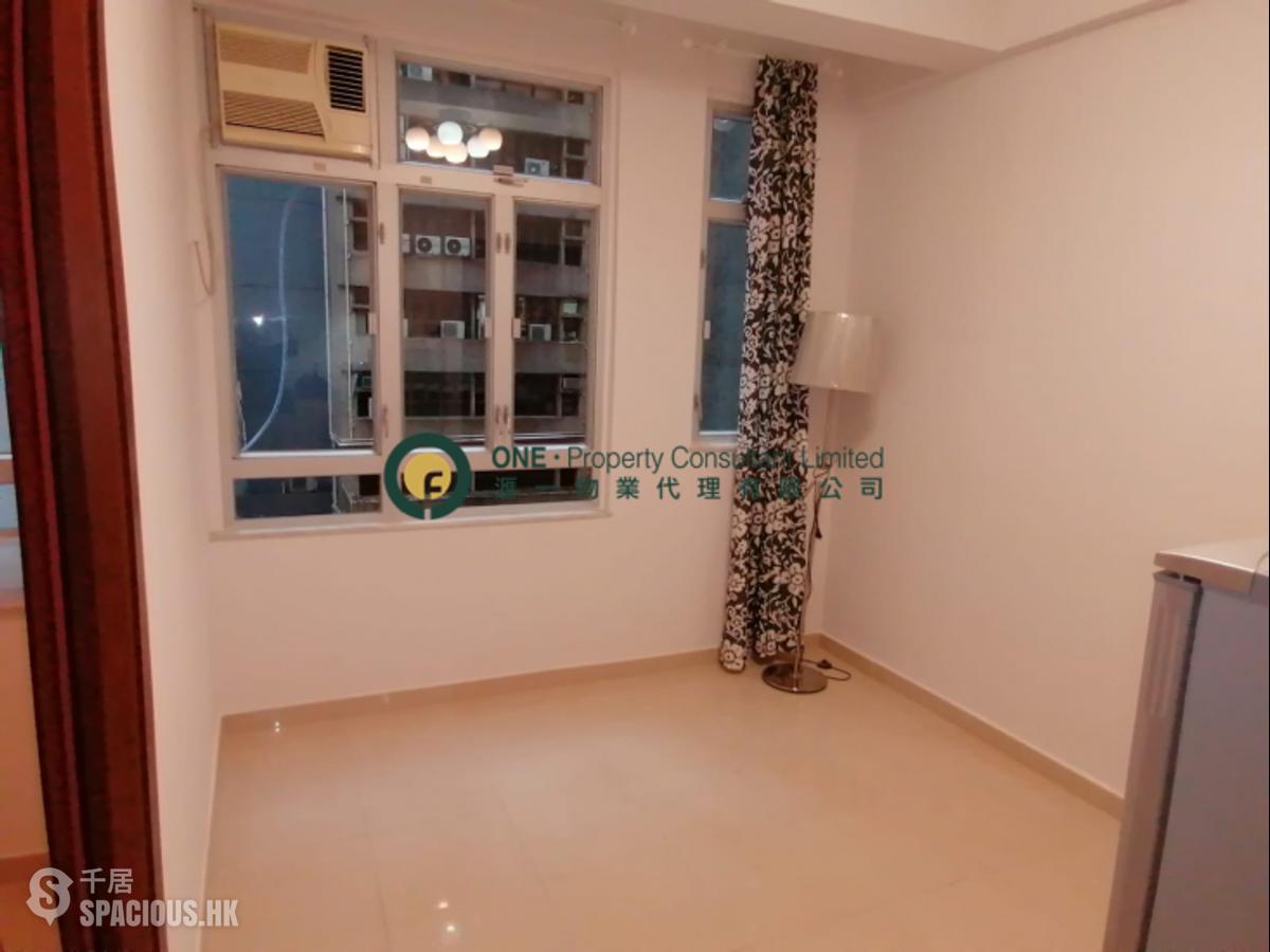 Sheung Wan - Man King Building 01
