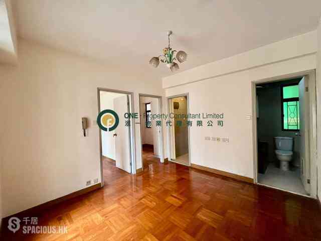 Sai Ying Pun - Kam Fung Mansion 02
