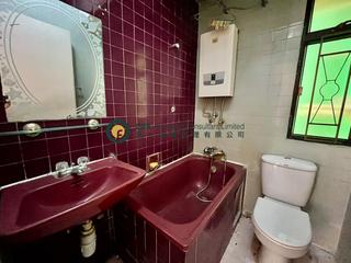 Sai Ying Pun - Kam Fung Mansion 04