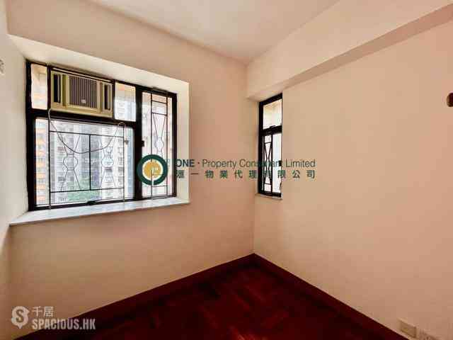 Sai Ying Pun - Kam Fung Mansion 06