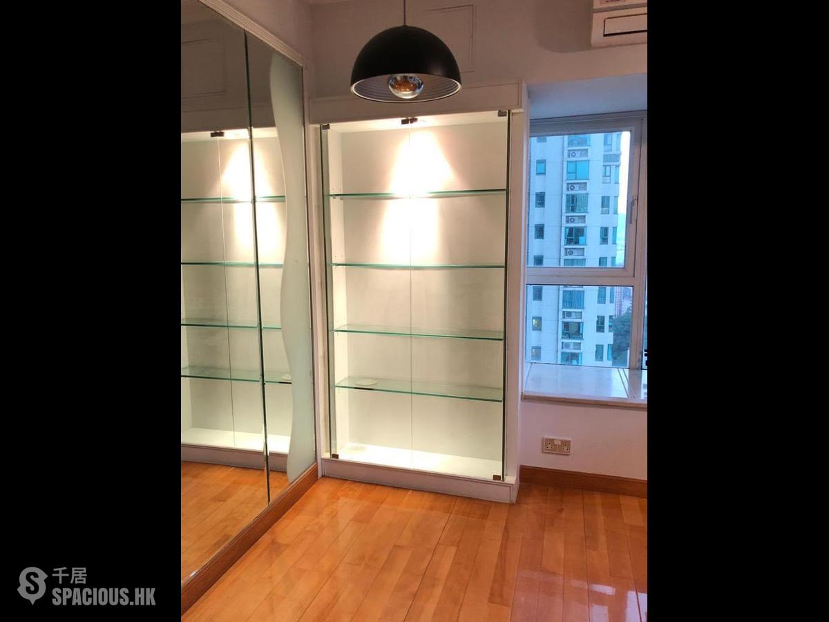 Kennedy Town - University Heights 01
