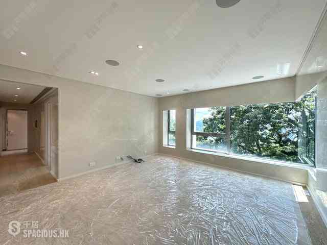 The Peak - Haking Mansions 03