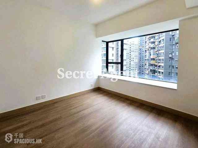Mid Levels Central - 62B, Robinson Road 04