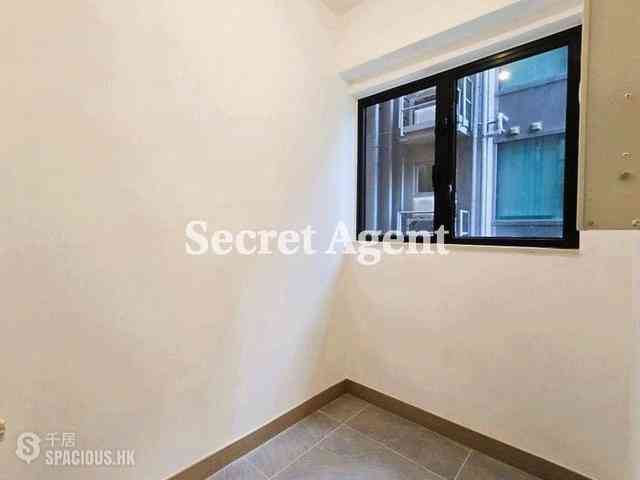 Mid Levels Central - 62B, Robinson Road 10
