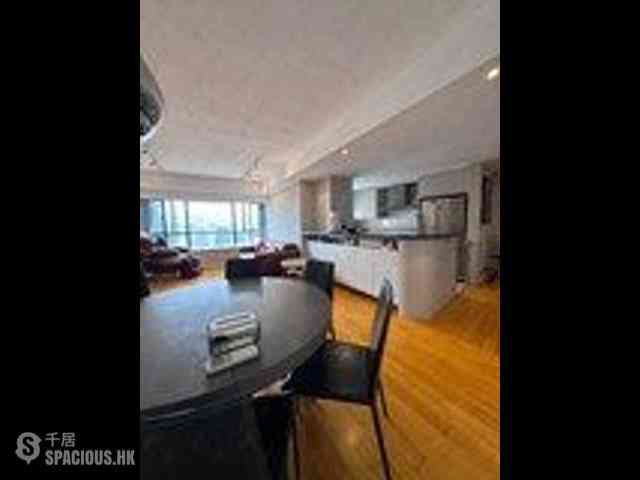 Mid Levels Central - The Grand Panorama Block 2 03