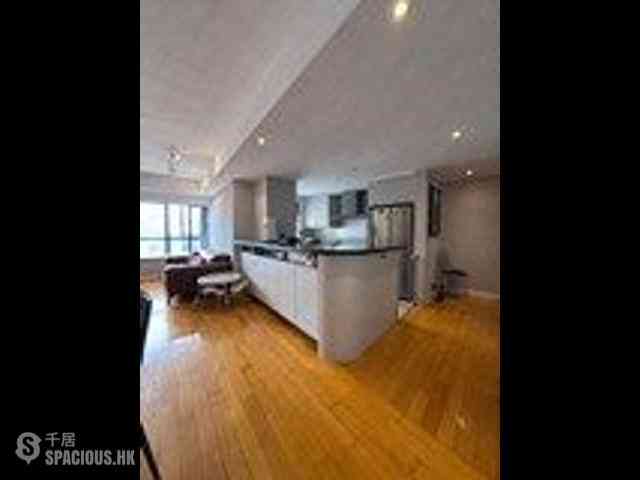 Mid Levels Central - The Grand Panorama Block 2 04