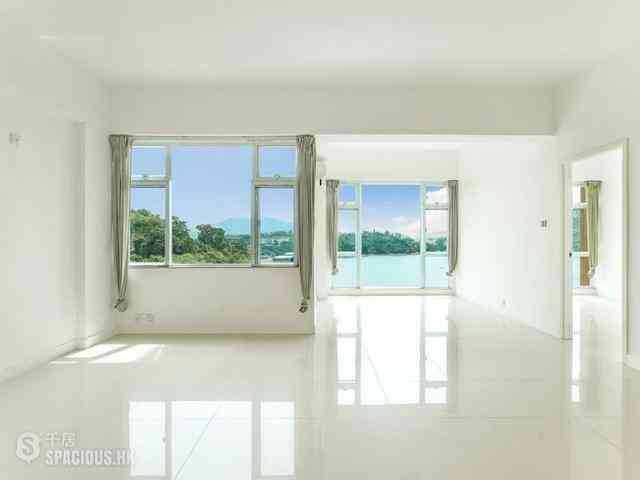Chung Hom Kok - Cypresswaver Villas Block C 01