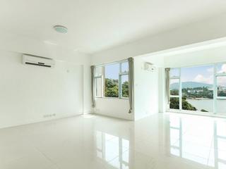 Chung Hom Kok - Cypresswaver Villas Block C 03