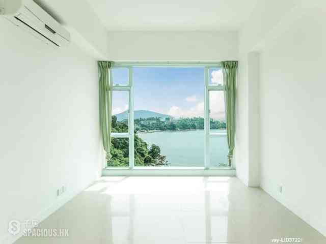 Chung Hom Kok - Cypresswaver Villas Block C 05
