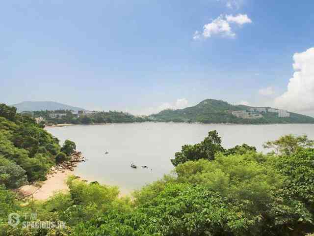 Chung Hom Kok - Cypresswaver Villas Block C 12