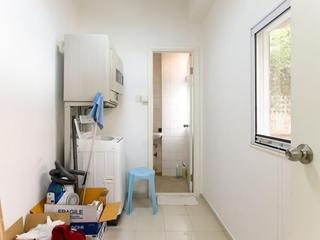 Chung Hom Kok - Cypresswaver Villas Block C 11