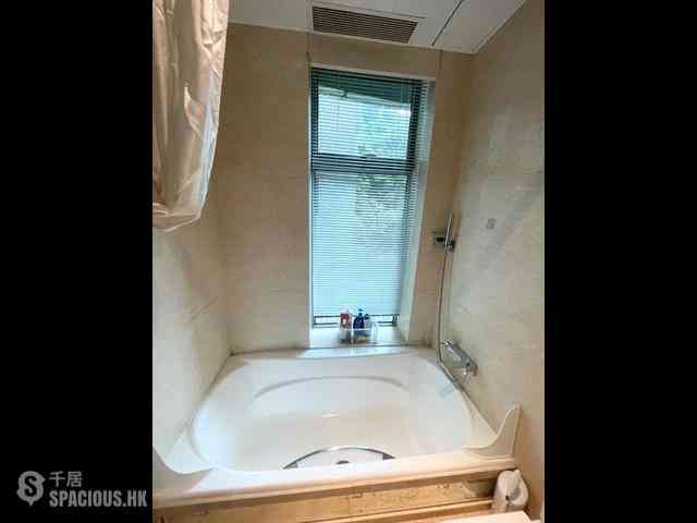 Mid Levels Central - Regence Royale Tower 1 05