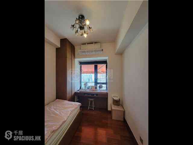West Kowloon - The Arch Moon Tower (Block 2A) 09