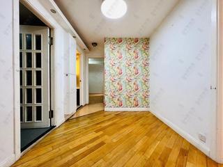 Wan Chai - Phoenix Court Block 3 06