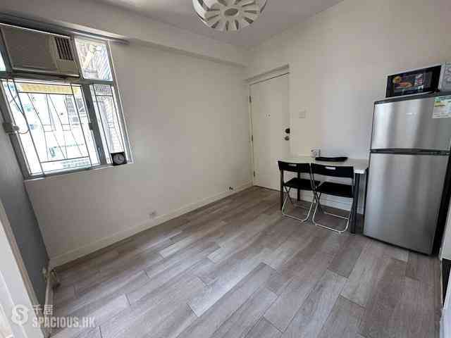 Sai Ying Pun - Wing Cheung Building 04