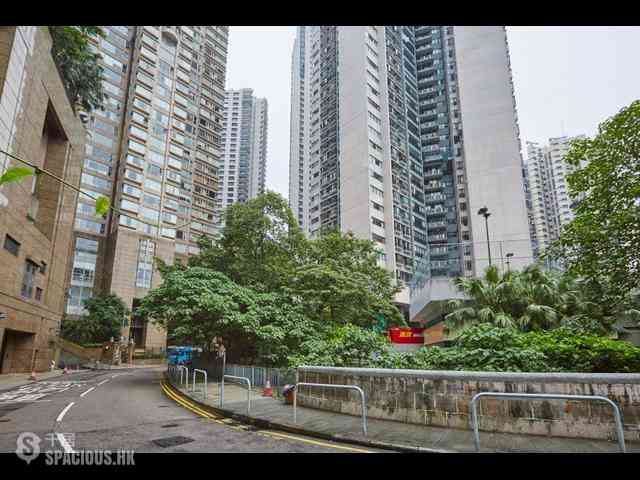 Mid Levels Central - Clovelly Court 02