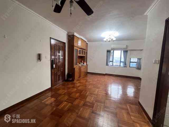 Mid Levels Central - Robinson Heights Block 3 02