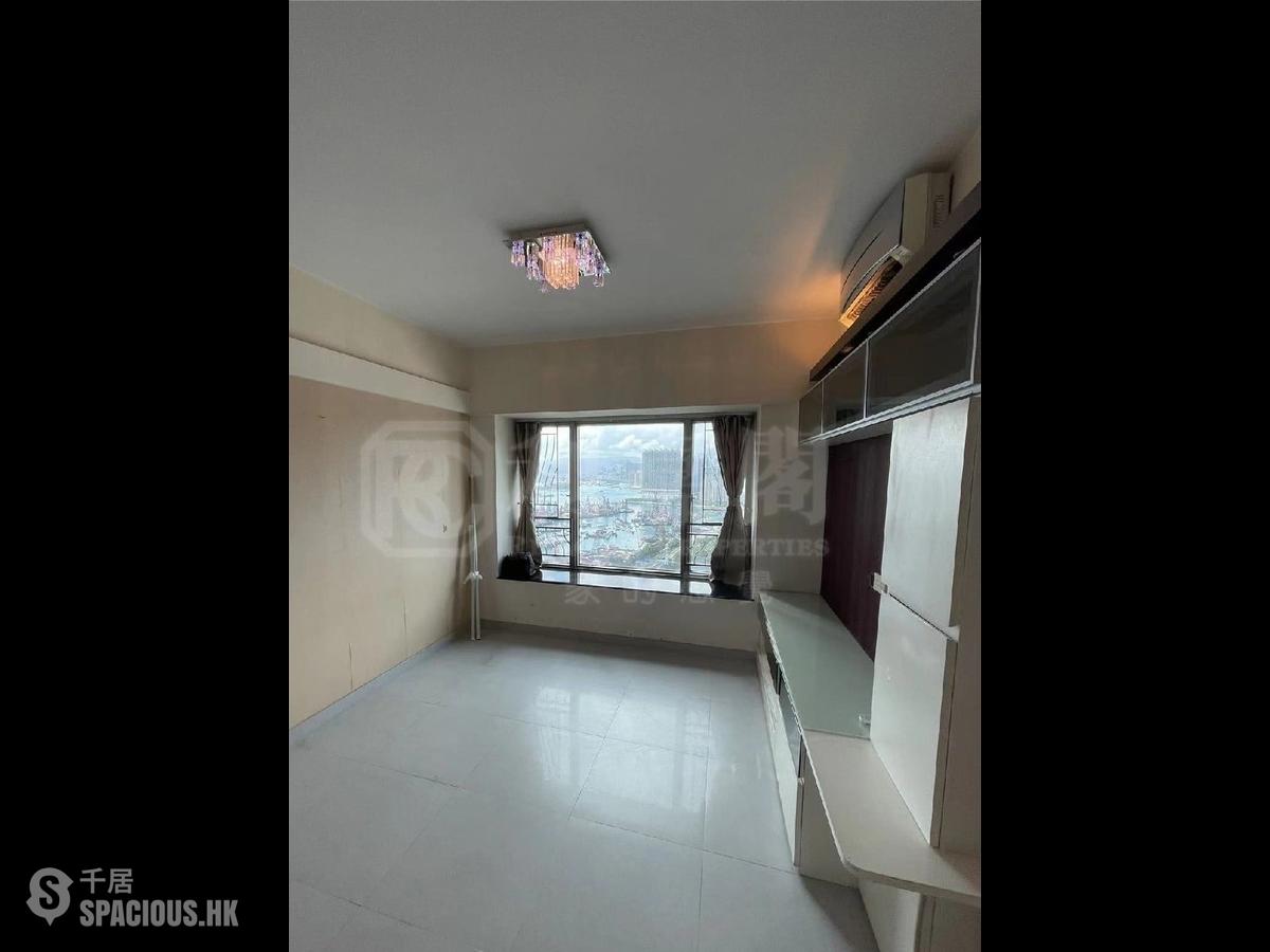West Kowloon - Sorrento Phase 1 Block 5 01