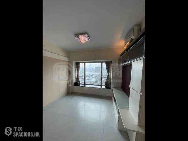 West Kowloon - Sorrento Phase 1 Block 5 01