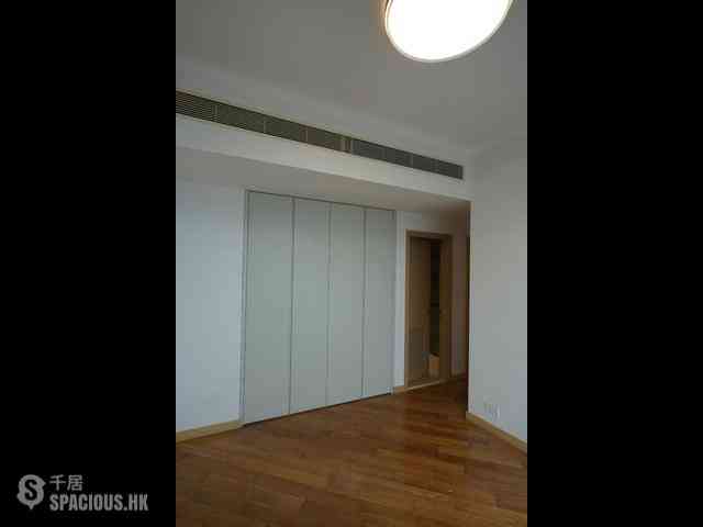 West Kowloon - The Cullinan (Tower 21 Zone 2 Luna Sky) 05
