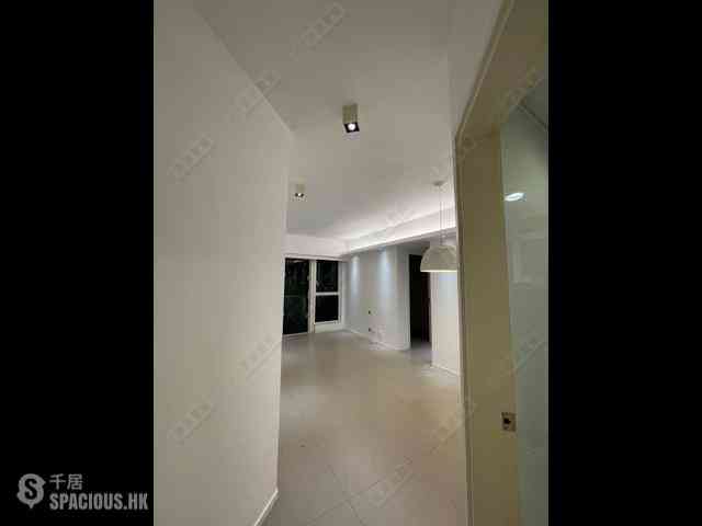 Tsim Sha Tsui - The Victoria Towers 04