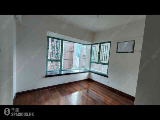 Wan Chai - Royal Court 04
