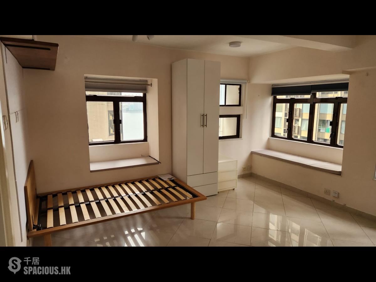 Fortress Hill - Wan Wah Mansion 01