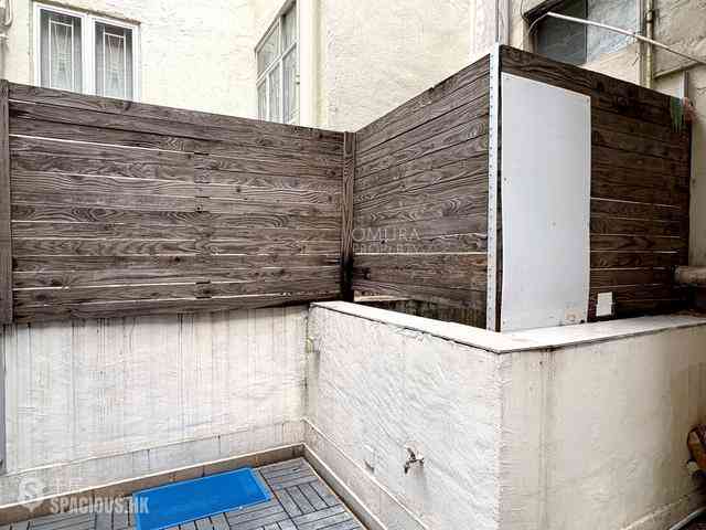 Sheung Wan - 8, Hillier Street 16