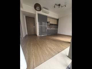 Sai Ying Pun - Island Crest Block 2 02